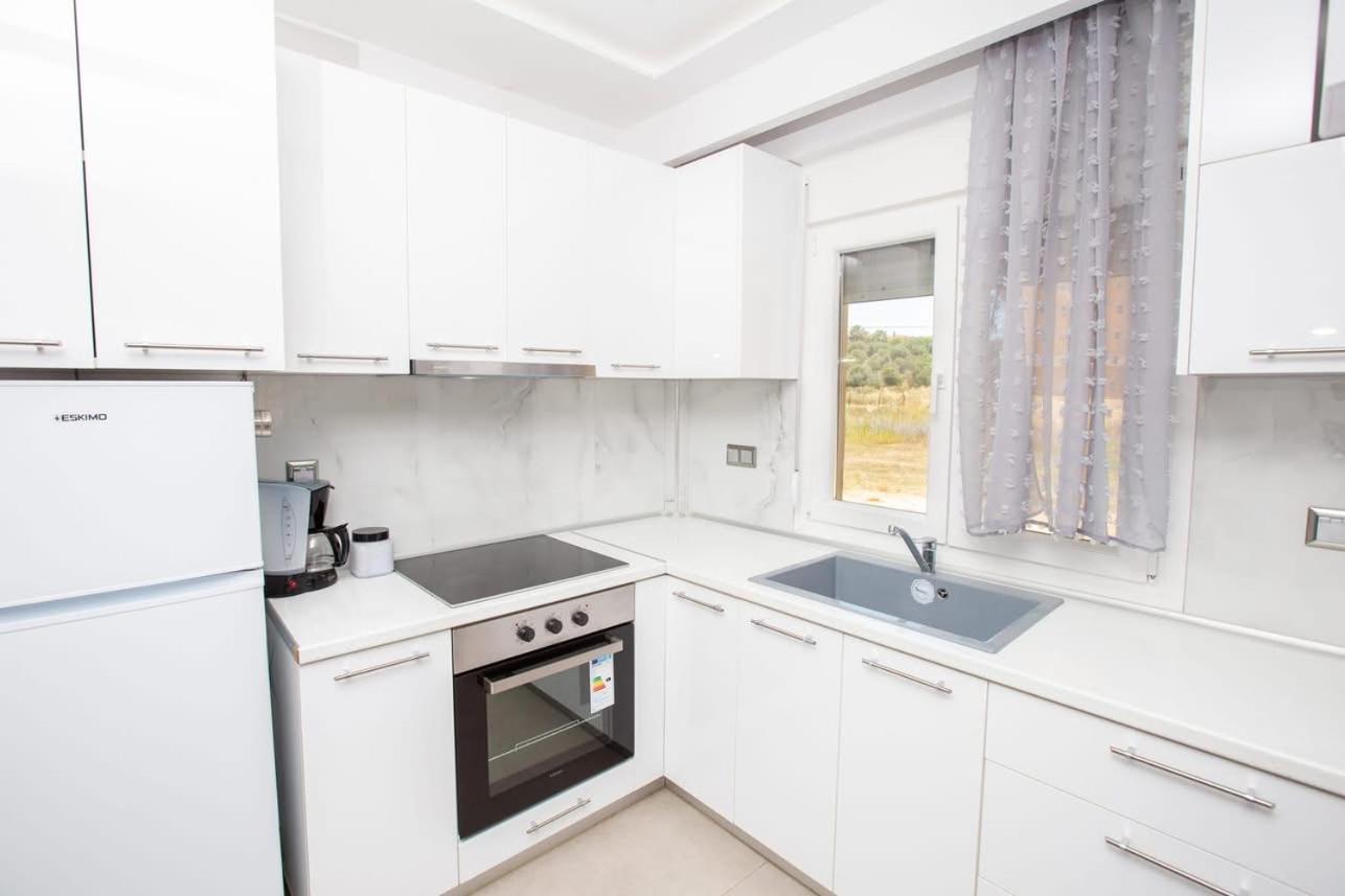 Marane Luxury Suites Néa Mudaniá Kültér fotó