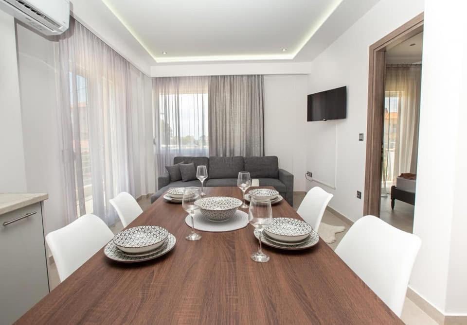 Marane Luxury Suites Néa Mudaniá Kültér fotó